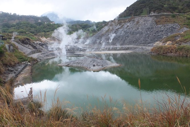 One-day Yangmingshan NP Beitou Hot Spring Park and Tamsui Tour Package - Inclusions and Exclusions