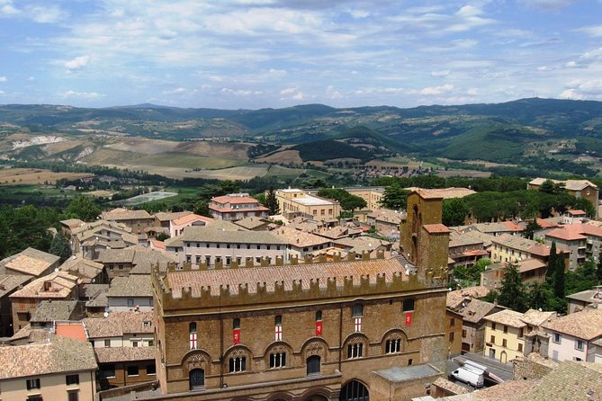 Orvieto, the Cathedral With Golden Mosaics and the Medieval City – Private Tour - Exploring the Historic Cathedral