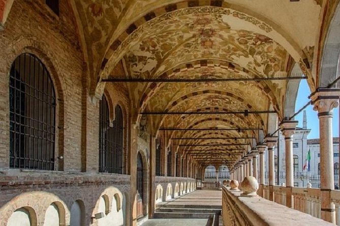 Padua City Sightseeing Walking Tour of Must-See-Sites With Local Guide - Discovering Paduas Cultural Highlights
