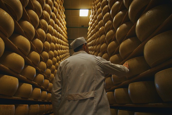 Parmigiano-Reggiano Cheese Factory Small Group Tour From Parma - Tasting Experience With Local Red Wine