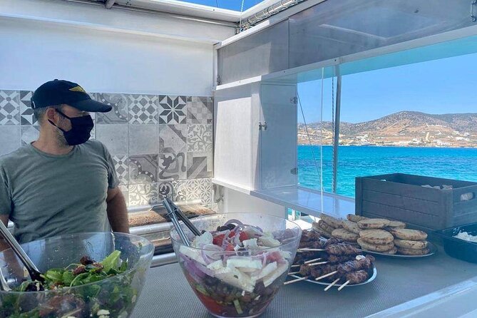 Paros Cruise to Antiparos & Despotiko With Traditional Boat - Antiparos and Despotiko Visits