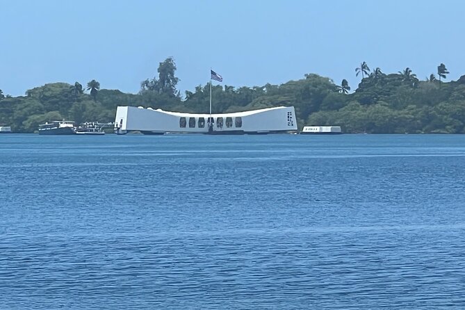 Pearl Harbor With USS Arizona, City Tour + Local Restaurant Lunch - Discovering Honolulu City