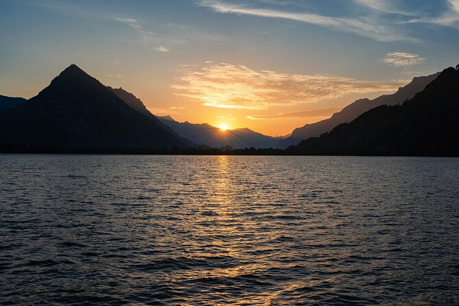 Phototour Private Photoshoot in Interlaken & Lake Brienz and Thun - Interlaken: A Picturesque Backdrop
