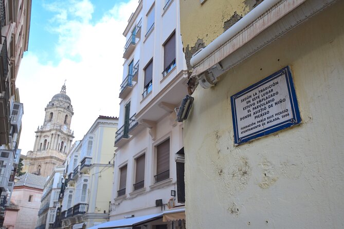 Picasso Roots Private Walking Tour in Central Malaga - Influence of Malaga on Picasso