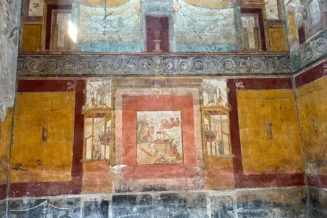 Pompeii Guided Tour With Lunch and Wine Tasting From Positano - Lunch and Wine Tasting