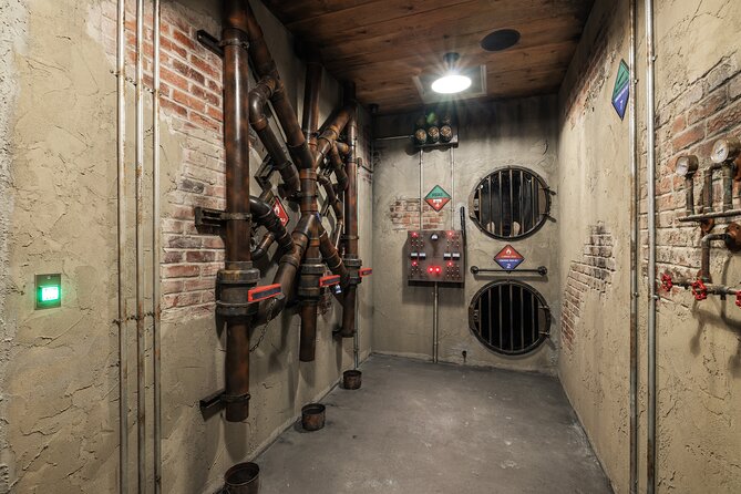 Prison Break Alcatraz Escape Room in Fishermans Wharf - Maximum Capacity and Age Restrictions