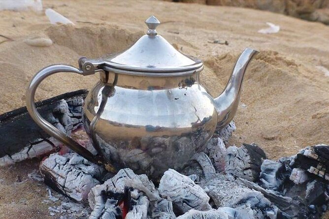 Private 2 Days Jeep Safari to White Desert and Bahariya Oasis - Witnessing Remarkable Geological Formations