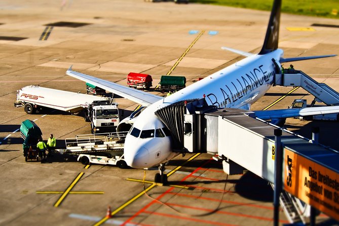Private Airport Transfer Arrival OR Departure - Accessibility and Restrictions