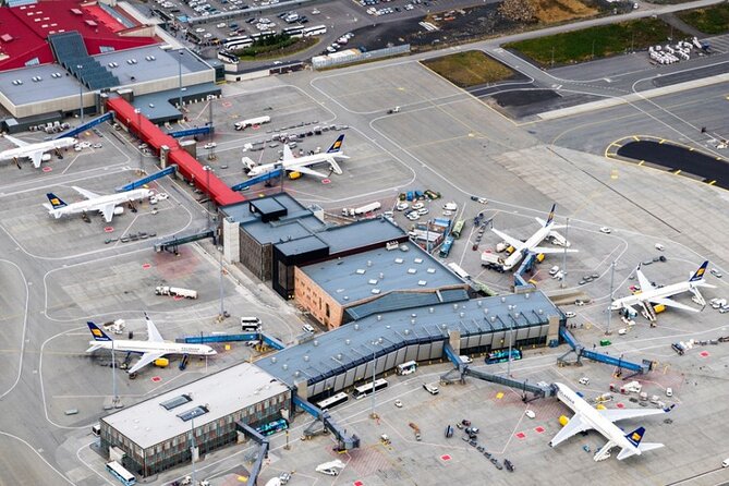 Private Airport Transfer From Keflavik Airport to Hotels in Reykjavik Area - Pickup and Drop-off Details