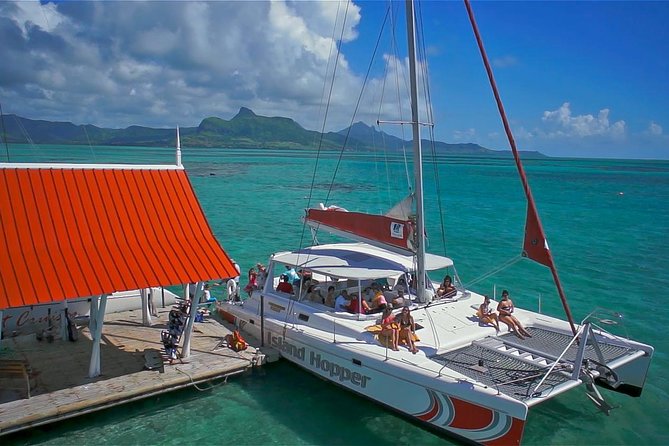 Private Charter Full Day Cruise: Île Aux Cerfs - Customer Reviews and Feedback