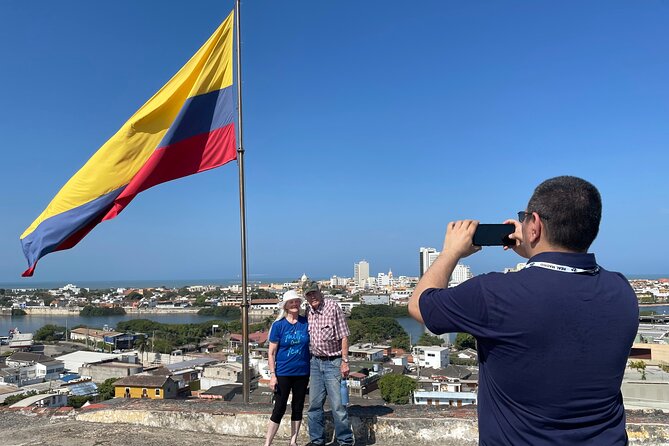Private City Tour 5 Hours of Cartagena - Alcoholic Beverages and Gratuities