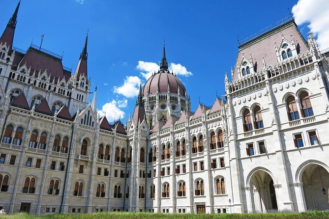 Private City Tour in Budapest 6 Hours - Guide Expertise