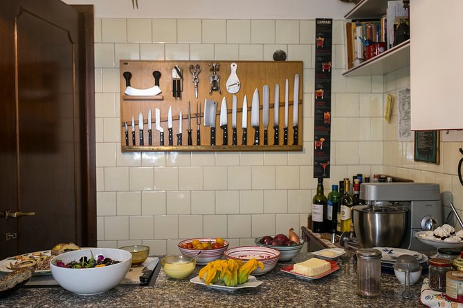 Private Cooking Class With Lunch or Dinner at a Locals Home in Ragusa - Dessert: Tiramisu or Crostata