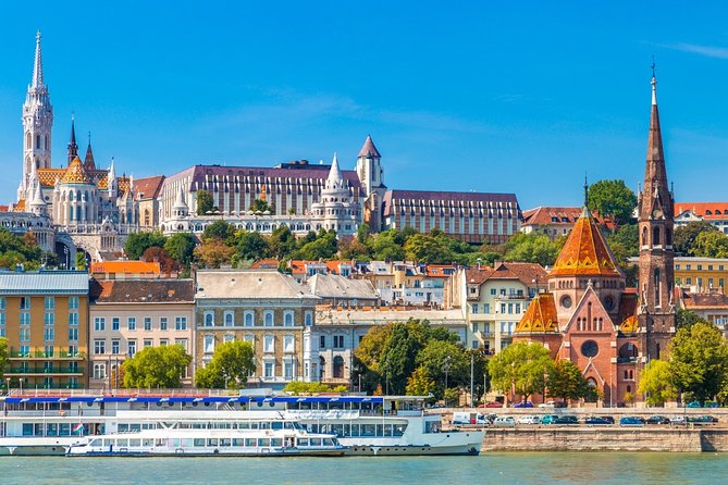 Private Day Trip to Budapest From Vienna - Accessibility and Participation
