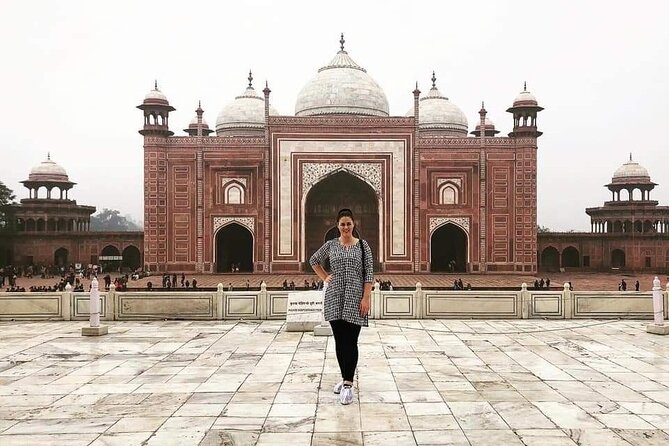 Private Day Trip to Taj Mahal & Fatehpur Sikri From Jaipur by Car - Pickup and Transportation