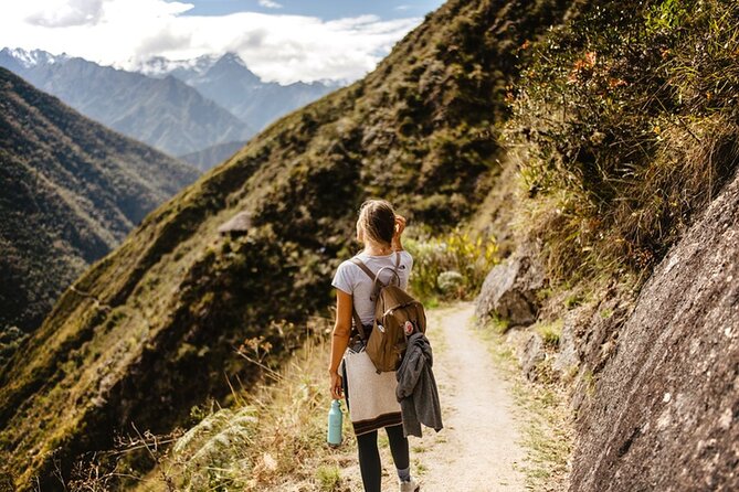 Private Full-Day Machu Picchu Tour by Train and Bus From Cusco - Train and Bus Ride