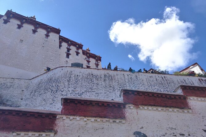Private Guided Day Tour Potala Palace and Sera Monastery - Inclusions and Benefits