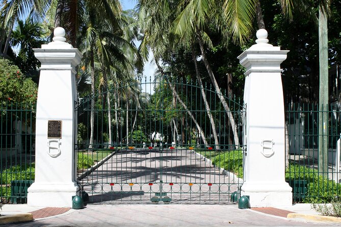 Private Key West Historic Homes and Island History Walking Tour - Health and Accessibility