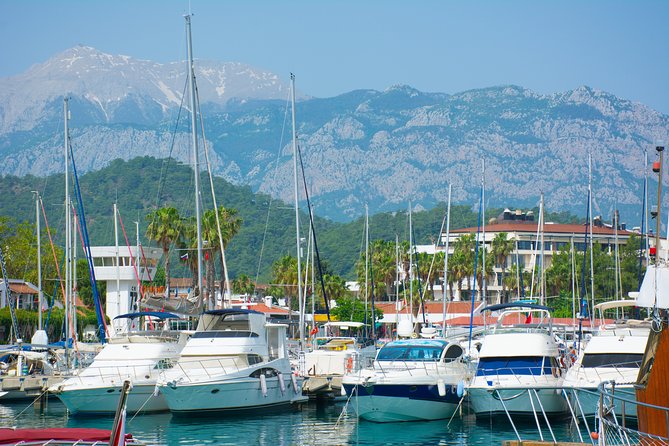 Private Luxury Yacht Cruise - Accessibility and Participation