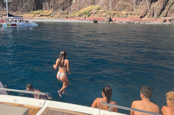 Private Luxury Yacht Tour in Madeira Island - Dining Options