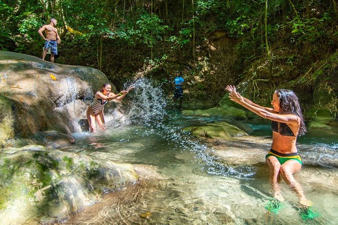 Private Mayfields Falls Experience With Transportation - Pickup and Dropoff Details