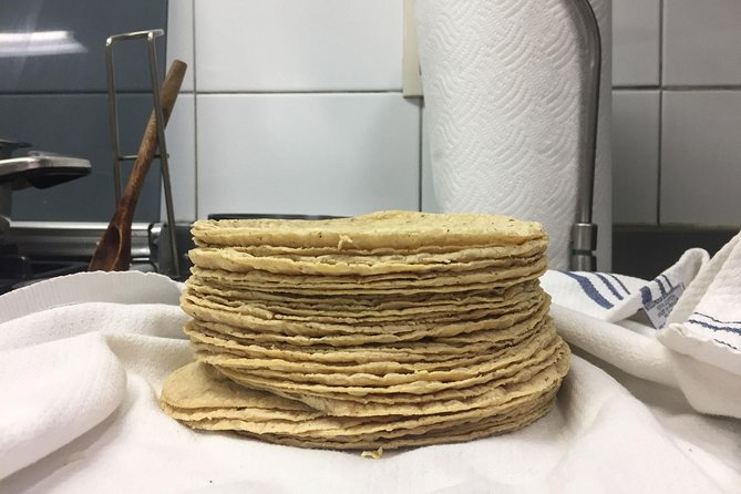 Private Mexican Cooking Class With a Gastronomic Historian - Meeting and Accessibility