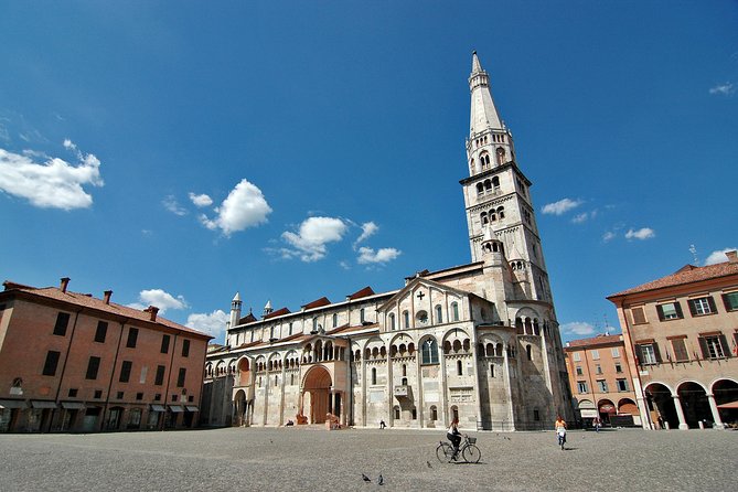 Private Modena Old Town Walking Tour - Cancellation and Refund Policy