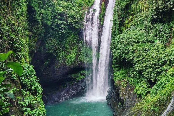 Private Munduk Waterfalls Trekking Tour - Inclusions and Amenities