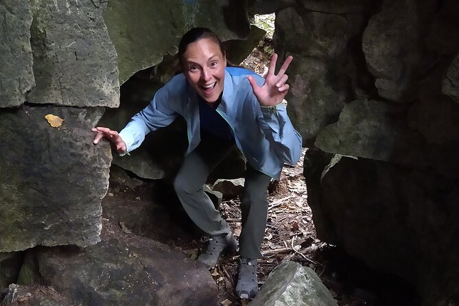 Private Nottawasaga Bluffs Caves Hiking Tour,Collingwood/Creemore - Health and Accessibility