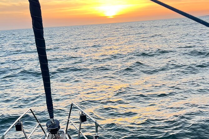Private Sailing Proposal or Vow Renewal in Lisbon - Transportation and Meeting Details