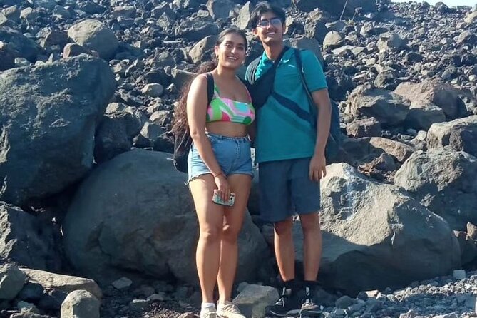 Private Sandboarding Tour Cerro Negro and the Central Park of León - Discovering Blue Stones Viewpoint