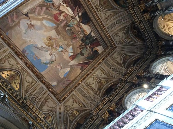 Private Themed Tour of the Art History Museum (Kunsthistorisches Museum):The Saviour, the Ruler, and Simply a Beauty: Women in Art - Accessibility Features