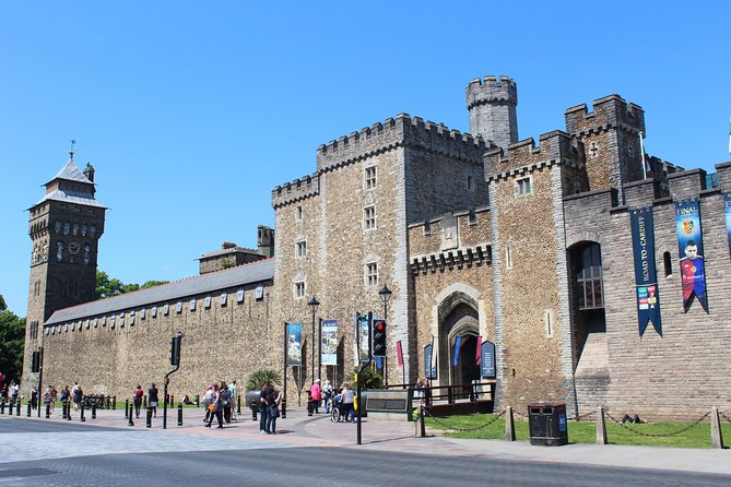 Private Tour: Doctor Who TV Locations and Tour of Cardiff - Guided Commentary