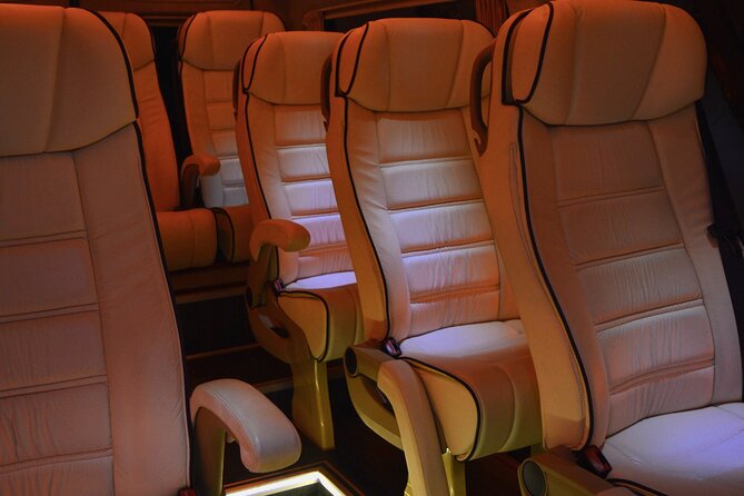 Private Transfer , From or to Santorini Airport / Port / Hotel - Driver and Vehicle