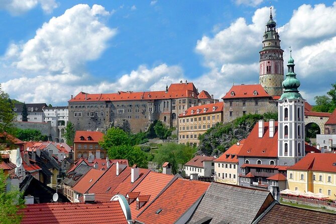 Private Transfer From Prague to Passau With Stopover in Cesky Krumlov - Customized Itinerary and Preferences