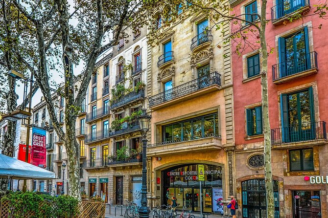 Private Transfer From Valencia to Barcelona With 2-Hour Stop in Tarragona - Accessibility and Participation