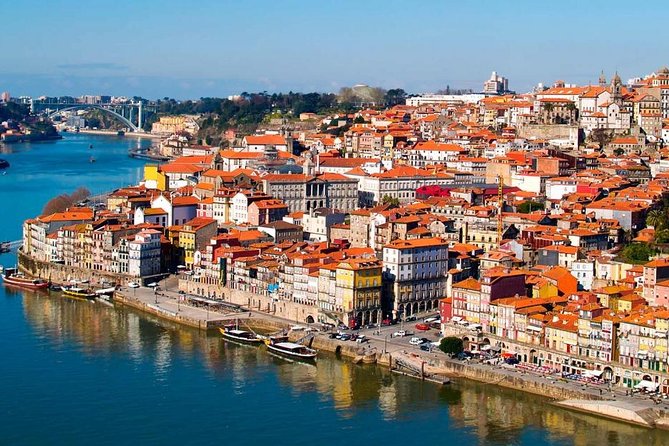 Private Transfer: Porto to Porto Airport OPO in Business Car - Pricing and Offers