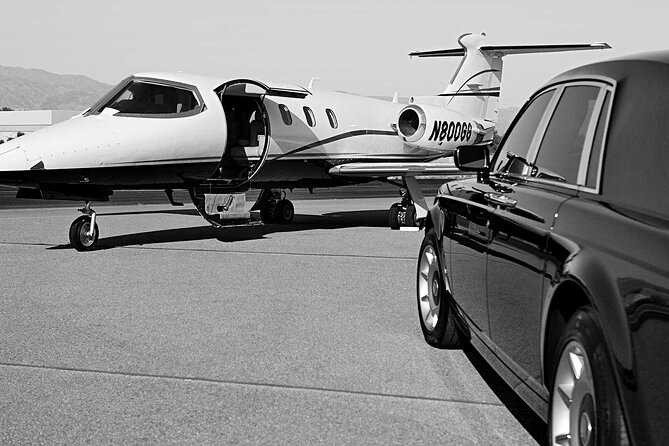 Private Transfer:- Waterloo OR Toronto Pearson Airport Black Car Service - Accessibility and Luggage Policy