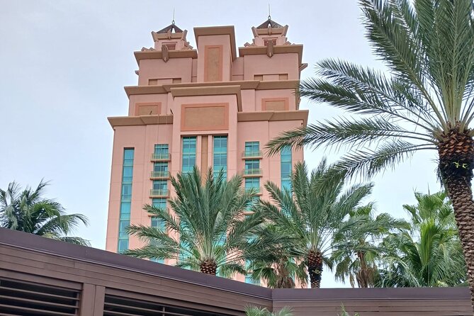 Private Transport to Airport, Hotel, Port in Nassau Bahamas - Pricing and Booking