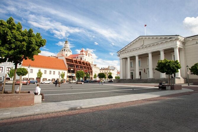 Private Vilnius Old Town Walking Tour - Tour Highlights and Expectations