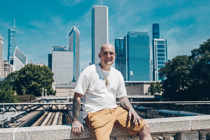 Professional Photo Shoot in Chicago - Meeting Point and Accessibility