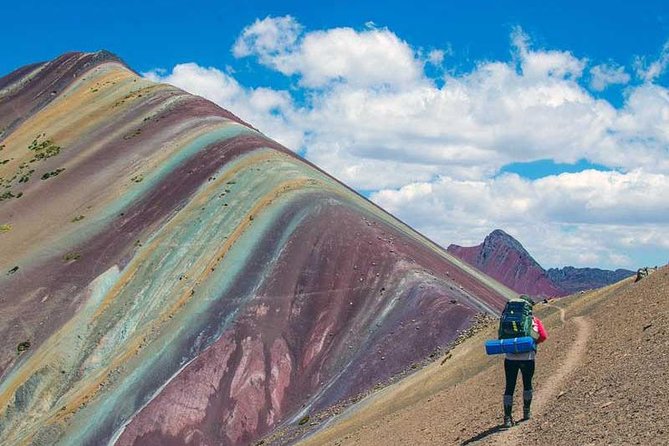 Rainbow Mountain - Full Day Vinicunca - Preparing for the Hike