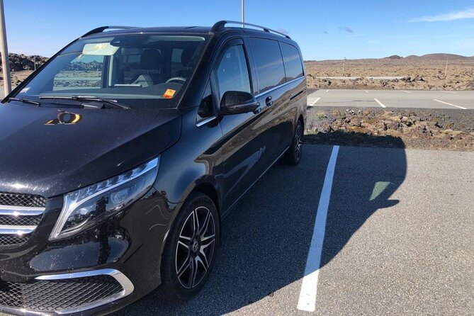 Reykjavik Iceland: Private Transfer To/From Keflavik Airport - Timely and Reliable Pickups