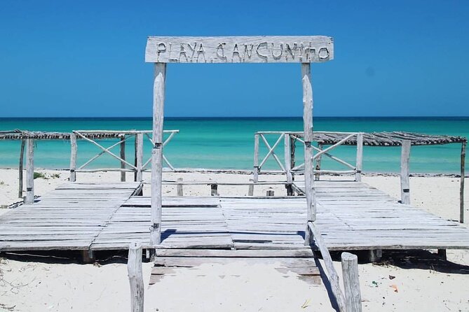 Ria Lagartos, Coloradas & Cancunito Beach From Merida - Lunch Experience