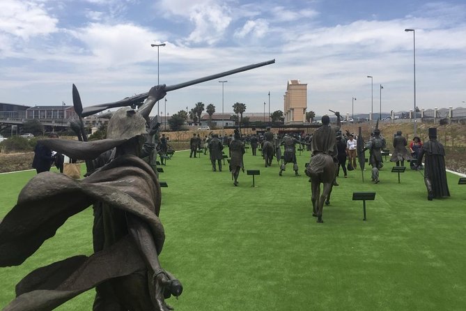 Robben Island and Long Walk to Freedom Historical Full Day Tour. - Long Walk to Freedom