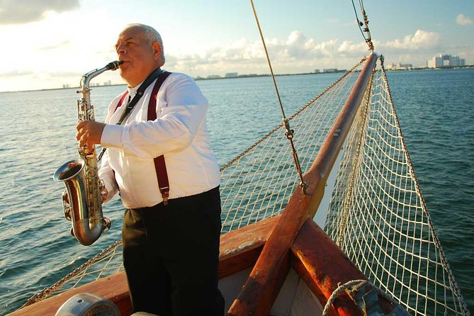 Romantic Dinner on a Spanish Galeon in Cancun - Live Music and Atmosphere