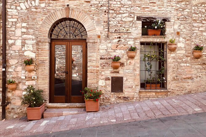 Rome to Assisi & Orvieto: Private Day Trip - Accessibility Features