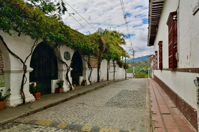Santa Fe De Antioquia Private Full Day Tour - Booking Information
