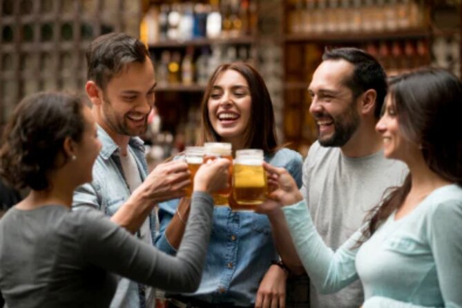 Santa Monica Bar & Club Crawl - Schedule and Accessibility