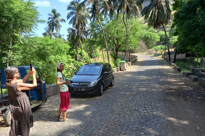 Santiago Island & Full Day Island - Transportation and Accessibility